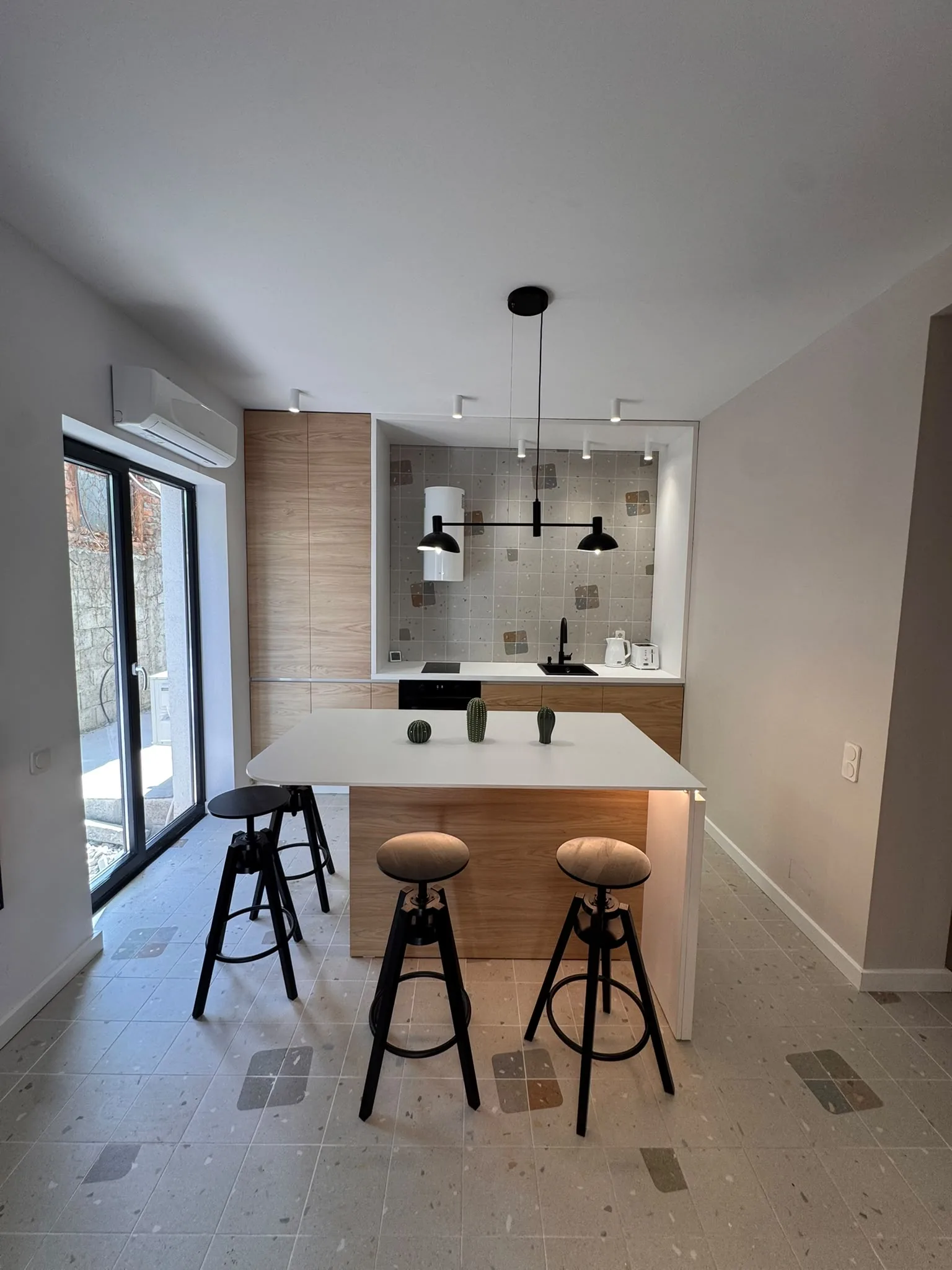 Apartament dwupokojowy Drobeta-Turnu Severin — Lokal 1 — 6